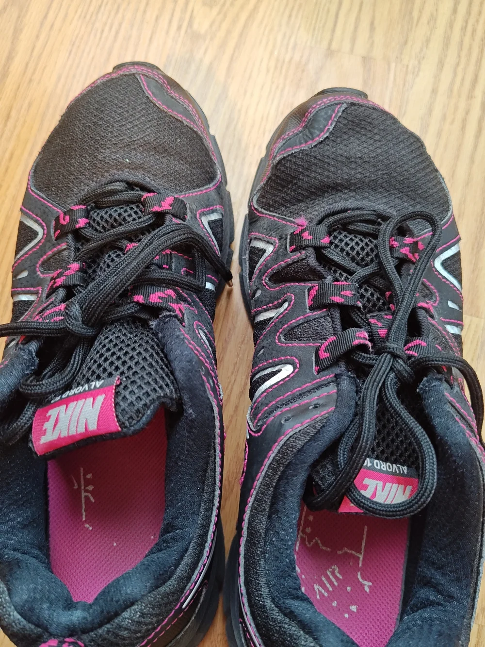 Nike Air Alvord 10 Trail Running Shoes Black Pink Silver Women’s 8.5